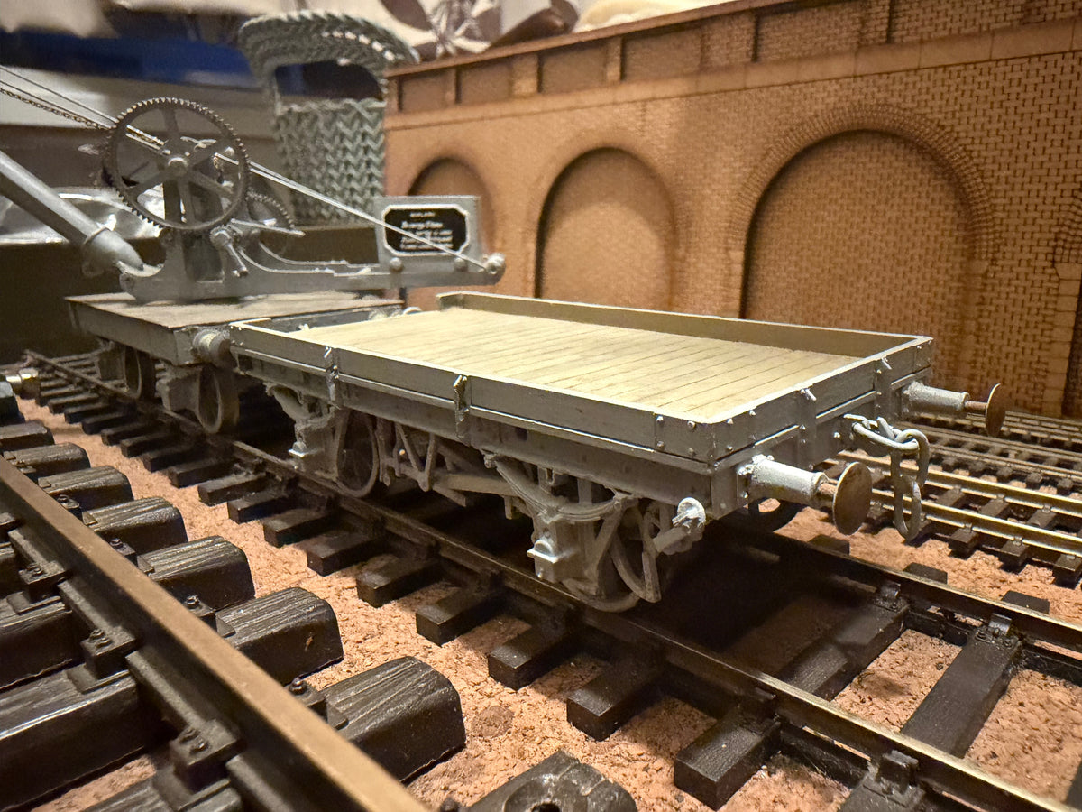 Manufacturer Unknown (O Gauge) Midland Railway, 5 Ton Travelling Mechanical Crane and Jib Wagon. 