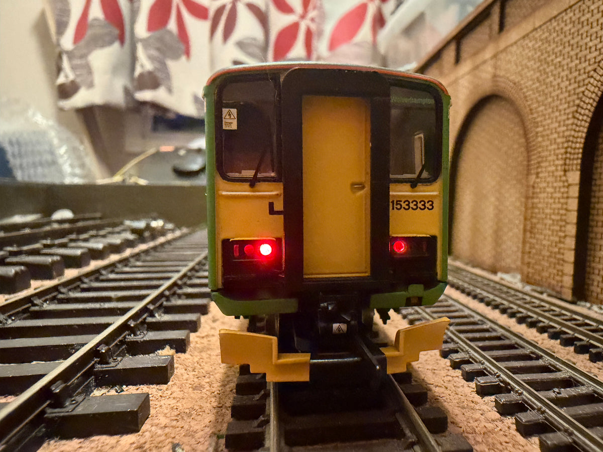 Hornby R2756 (OO) Ex British Rail Class 153 No.153333 in Central Trains Livery. DCC Ready 