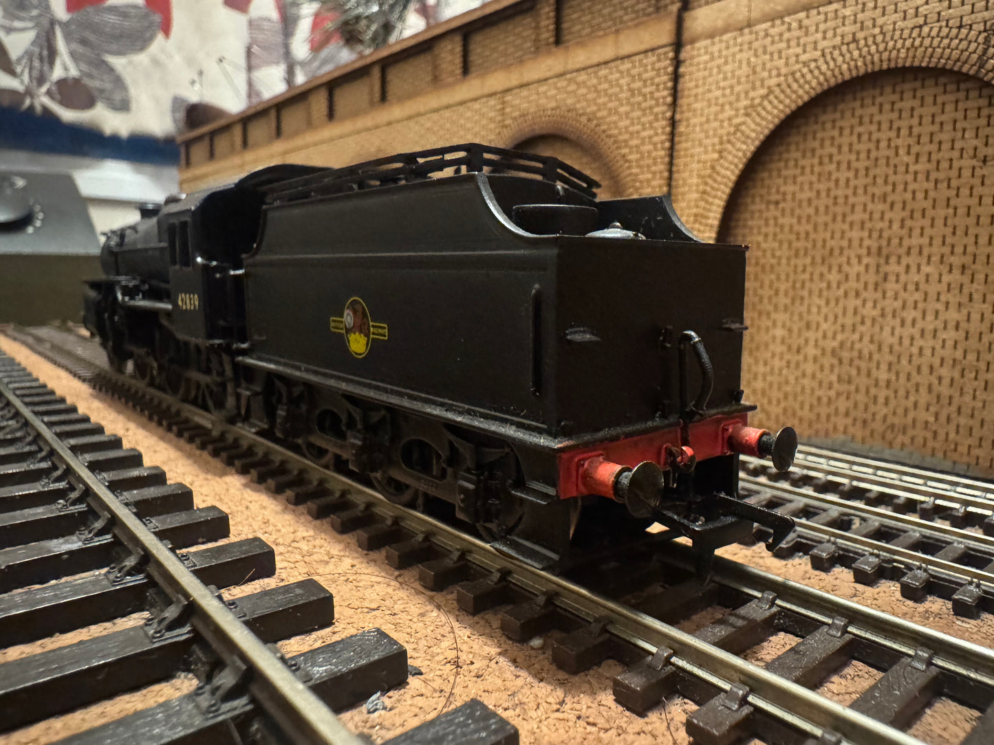 Bachmann 32-175 (OO) Ex LMS ‘Hughes’ 5P 4F ‘Crab’ No.42839 in Unlined British Railways Black. DCC Fitted 