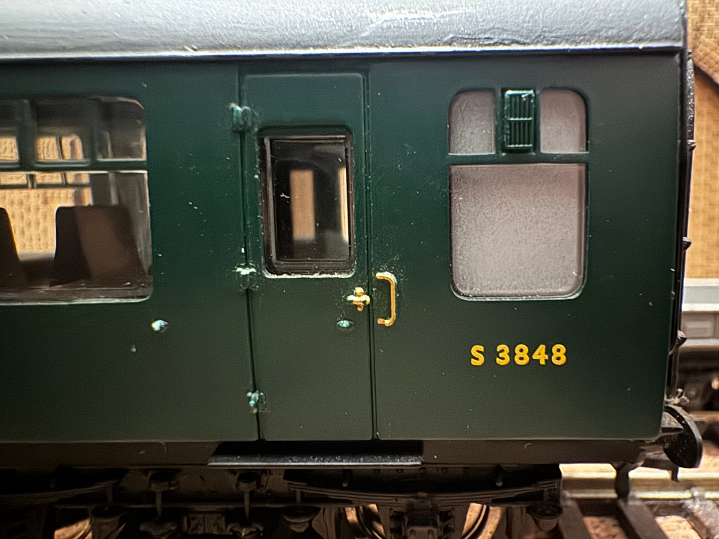 Bachmann 39-053F (OO) British Railways MK1 Second Open No.S3848 in BR Southern Region Green.