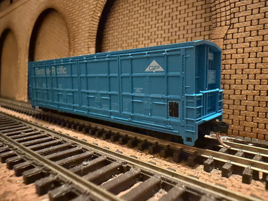 Red Caboose RN-17402-8 (N Scale) Georgia Pacific Railroad, Thrall All Door Box Car No.50229 