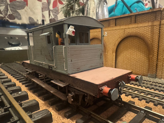 Dapol 7F-100-102 (O) EX SR 25T ‘Pill Box’ Brake Van No.S56352 in Weathered and British Railway Grey 