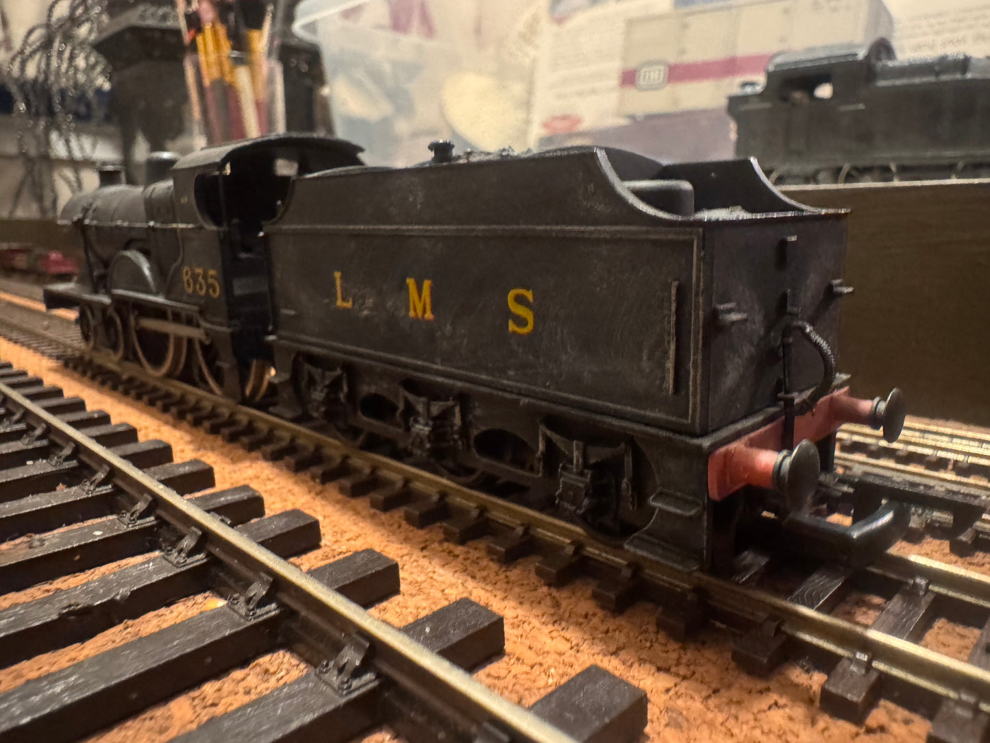 Mainline 937514 (OO) London Midland & Scottish Railway 2P in Weathered LMS Wartime Black. (Shed Allocation 22C, Bath Green Park Depot)