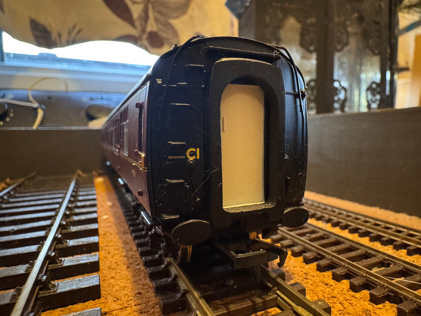 Bachmann 30-180 (OO) Station Pilot Starter Set. DCC Ready 