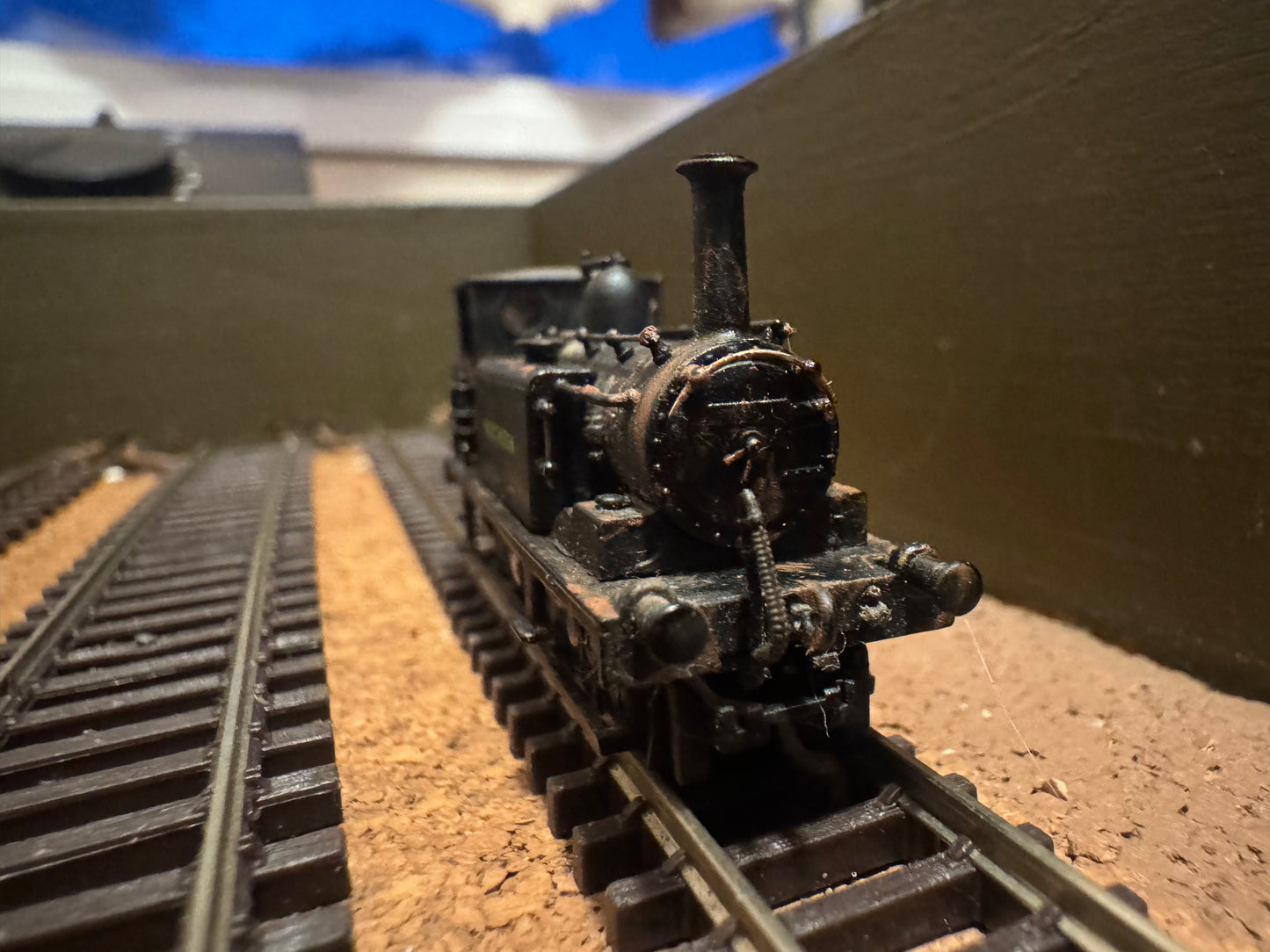 Dapol ND100c (N Gauge) Ex LBSCR, A1X ‘Terrier’ No.2662 [“Martello”] in unlined heavily weathered Wartime Southern Railway Black