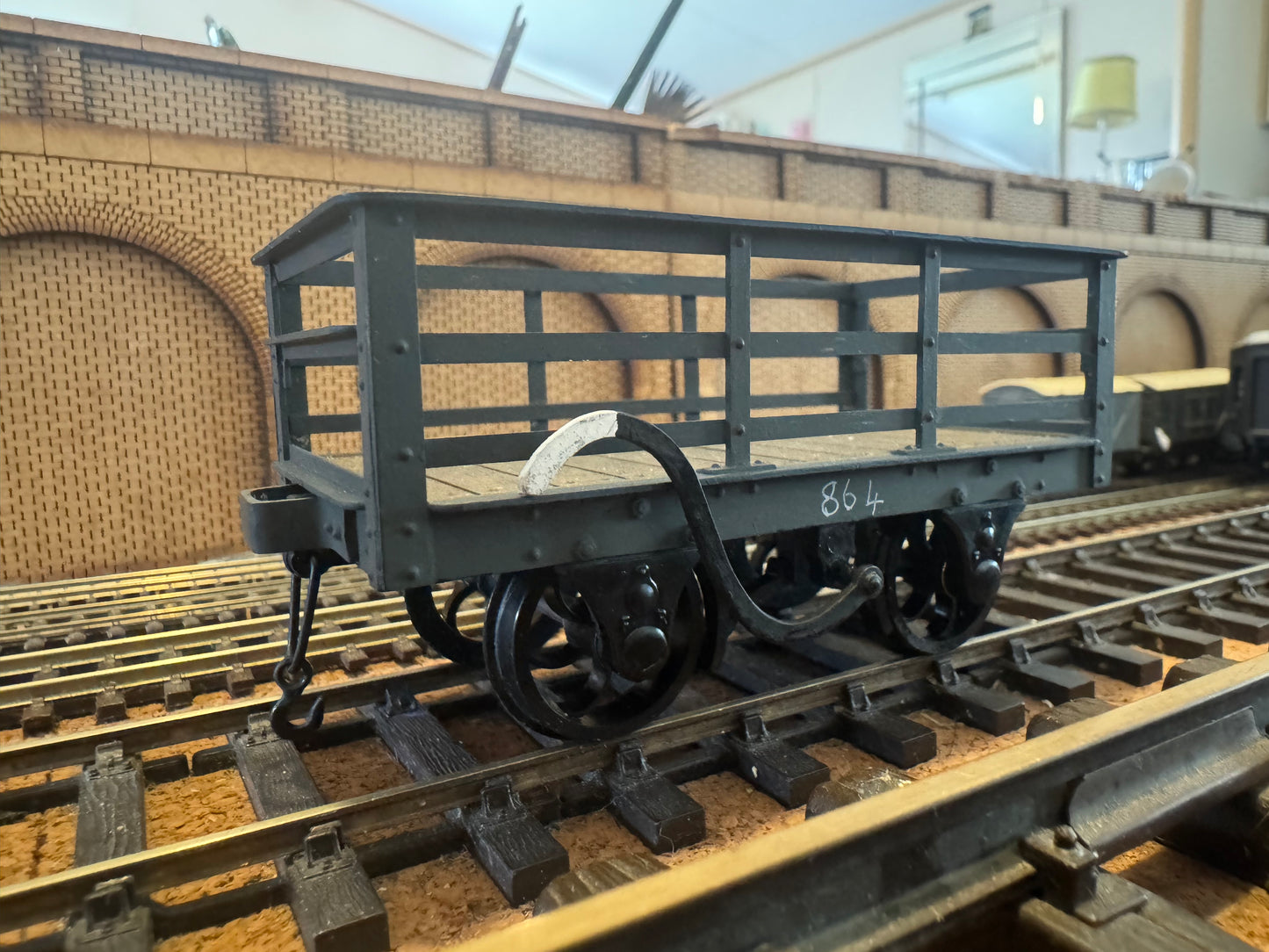 Cooper-Craft (SM32 / 16mm Scale) Festiniog Railways Slate Wagon No.864 in Dark Grey 