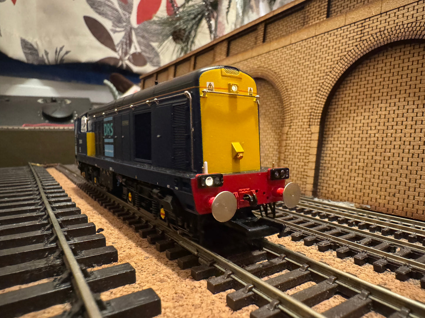 Bachmann 35-125ASF (OO) Ex British Railways Class 20/3 No.20310 “Gresty Bridge” in Direct Rail Service Livery. DCC Sound Ready 