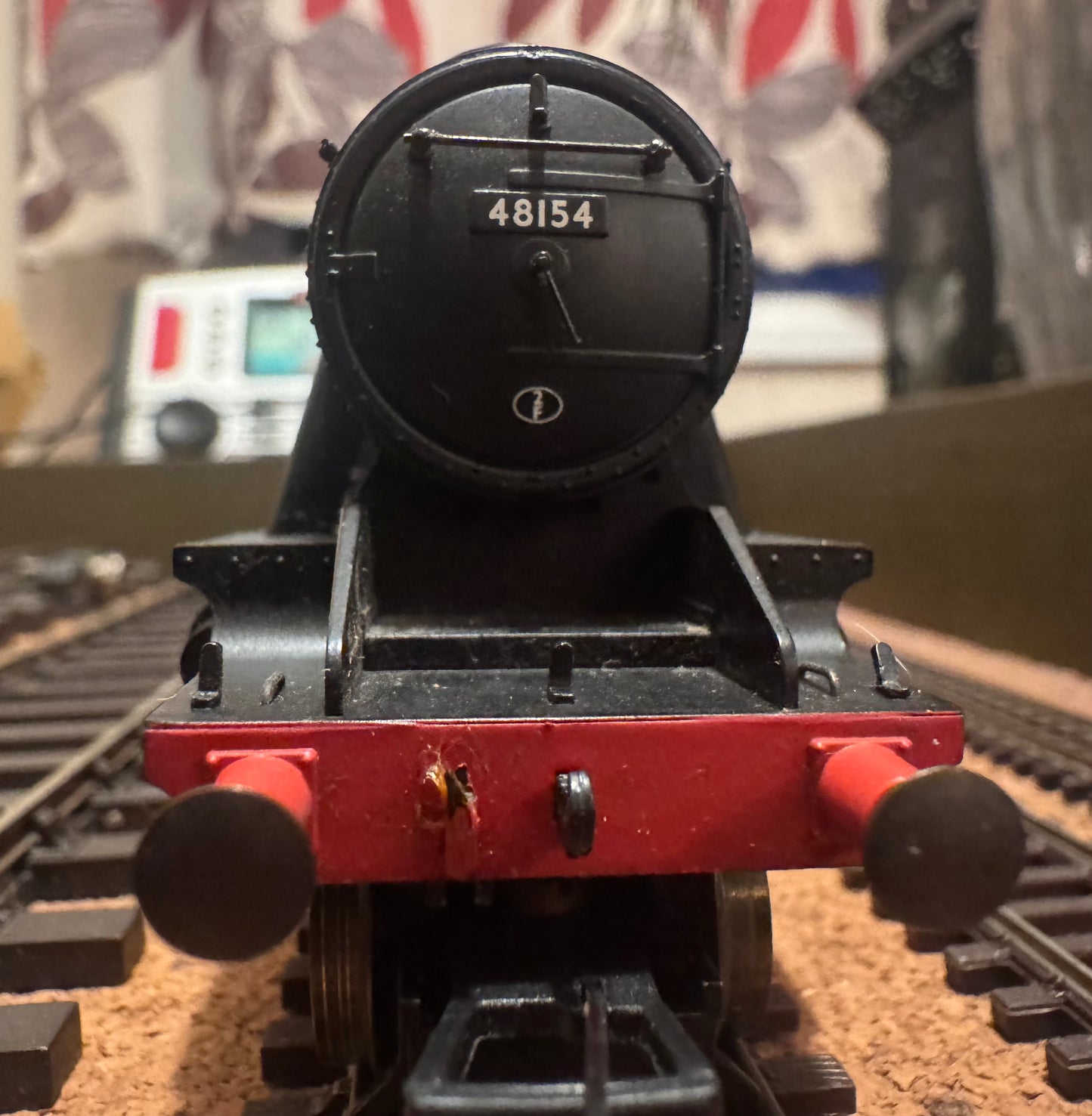 Hornby R2229 (OO) Ex LMS Stainer 8F No.48154 in unlined British Railways Black. (Shed Code 2F, Market Harborough Depot). DCC Fitted 