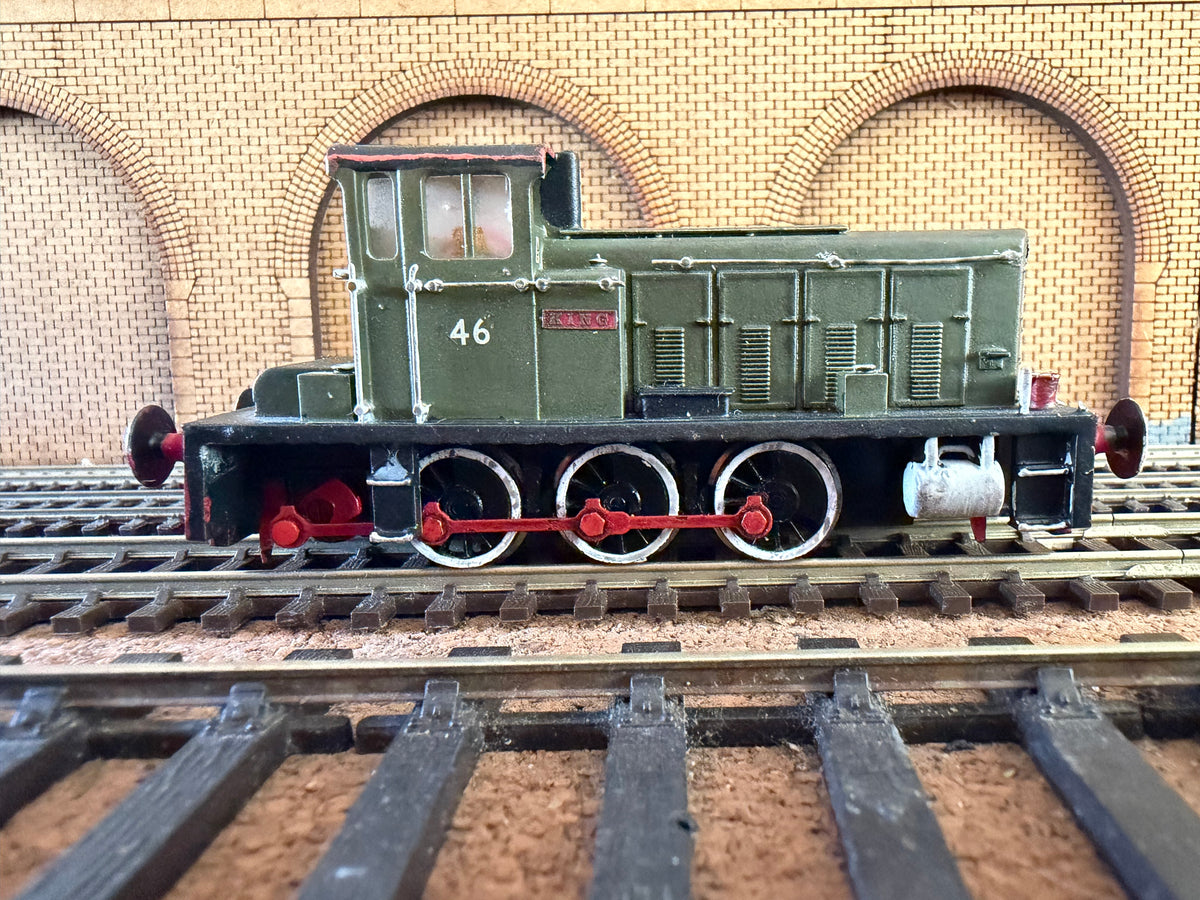 Bachmann / Unknown (OO) Hudswell Clarke / Hunslet Rebuild, 0-6-0 Diesel Mechanical No.46 “King” 