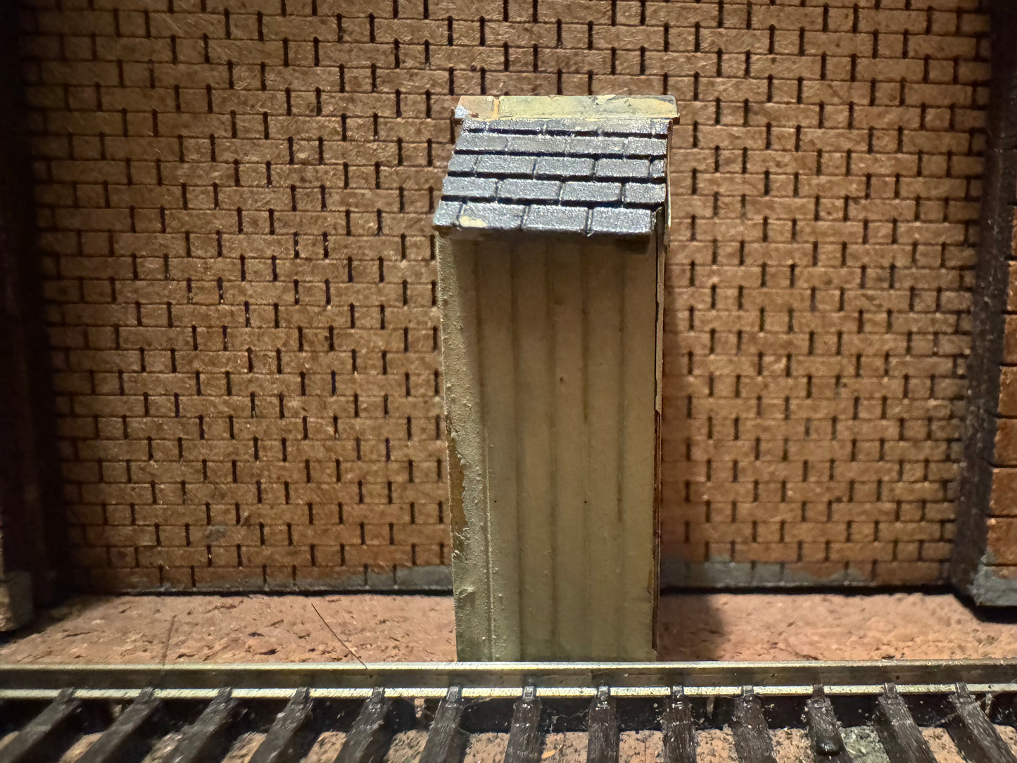 Scratch Built (1:76 / OO) Out House 