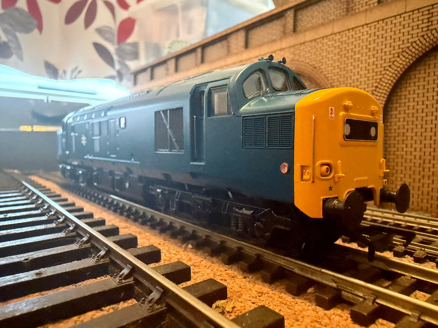 Bachmann 32-781 (OO) British Railways Class 37/0 No.37251 in British Rail Blue. DCC Ready 