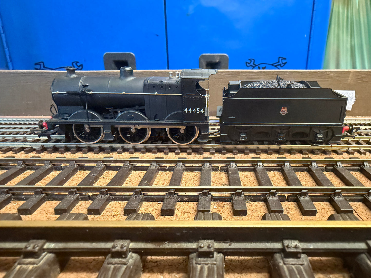 AirFix GMR 54123 (OO) Ex LMS ‘Fowler’ 4F No.44454 in British Railways Unlined Black. 