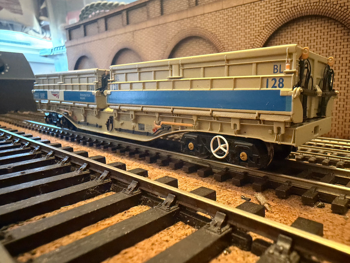 Dapol B859B (OO) Thrall Europa, MRA 57T Bogie Hopper, Full Rake, Pack Of Five in Network Rail Blue and Grey 