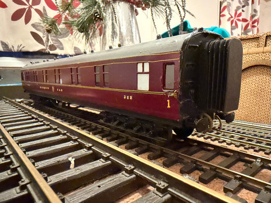 Westdale (O Gauge) London Midland Scottish Railway, 69ft Twelve Wheel Sleeping Coach No.352 in LMS Crimson 