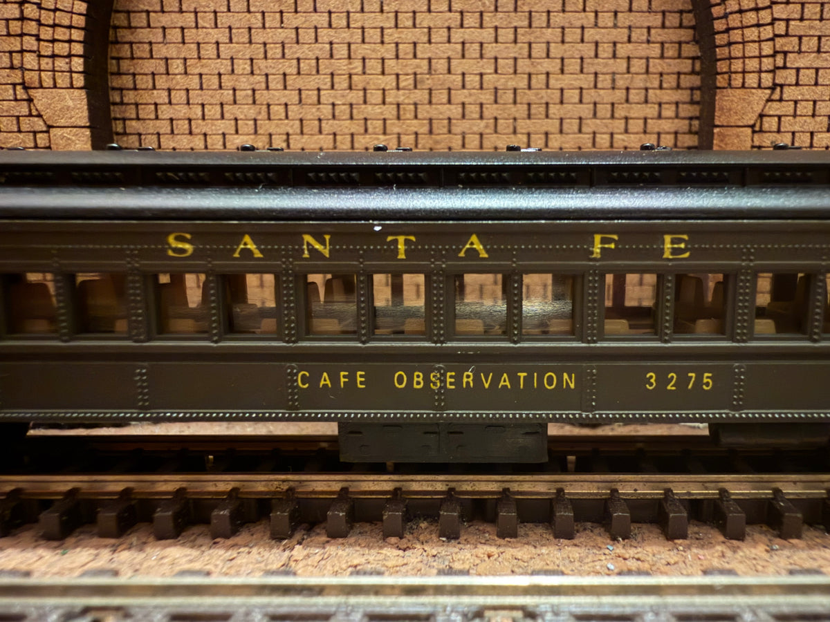 Model Power No.8630 (N Scale) Santa Fe, Cafe Observation Car with Rear Veranda No.3275. 