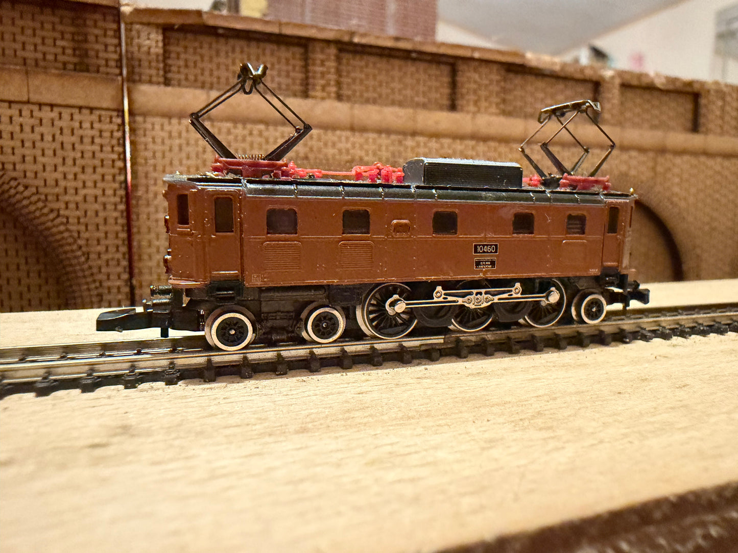 Marklin Mini Club 8851 (Z) SBB Class Ae 3/6 II 10460 in SBB Brown 