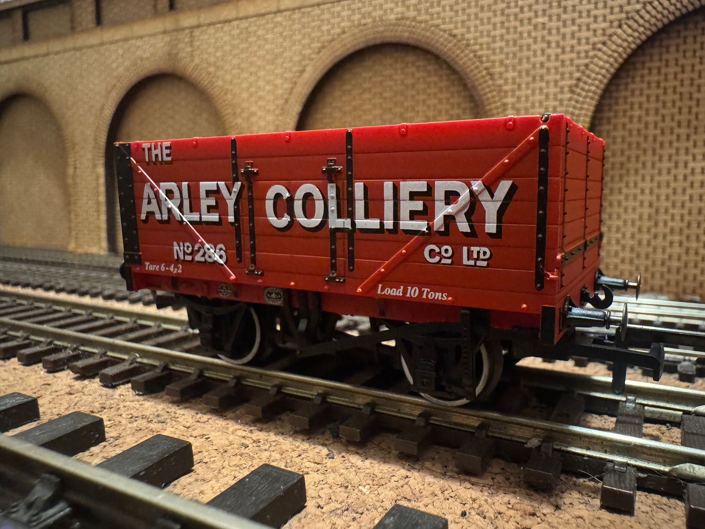 Oxford Rail OR76MW7008 (OO) Arley Collery 12T Severn Plank Open Wagon No.286 