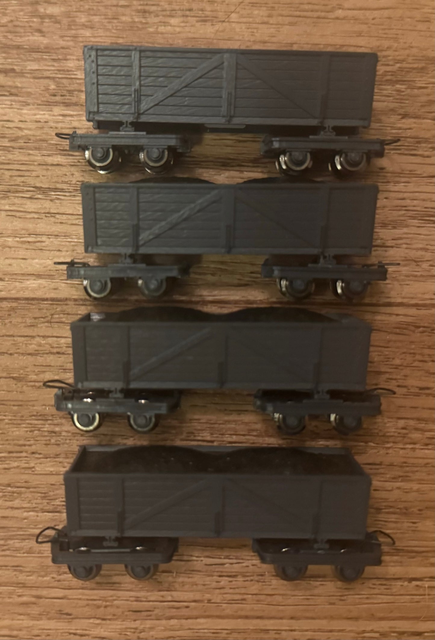 Roco (HOe / OO9), 8 Wheel Bogie Hopper Wagons With Coal Load, Bundle.