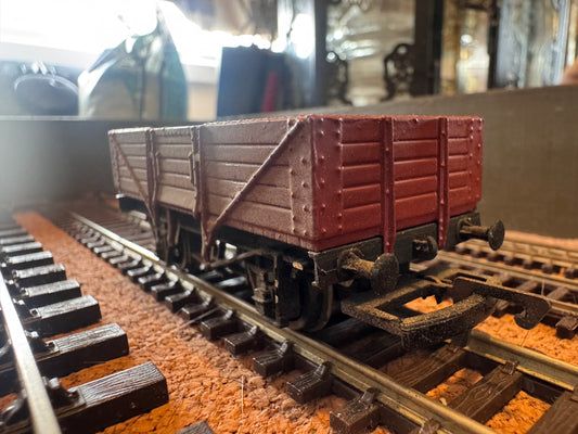 Dapol A2 (OO) Ex British Railways, Five Plank Open Wagon, Weathered. No Number. 