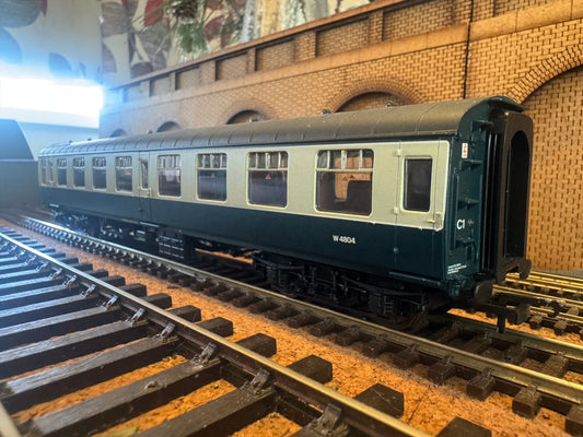 Hornby R4775 (OO) British Railways MK1 Second Open No.W4804 in British Rail Blue Grey.