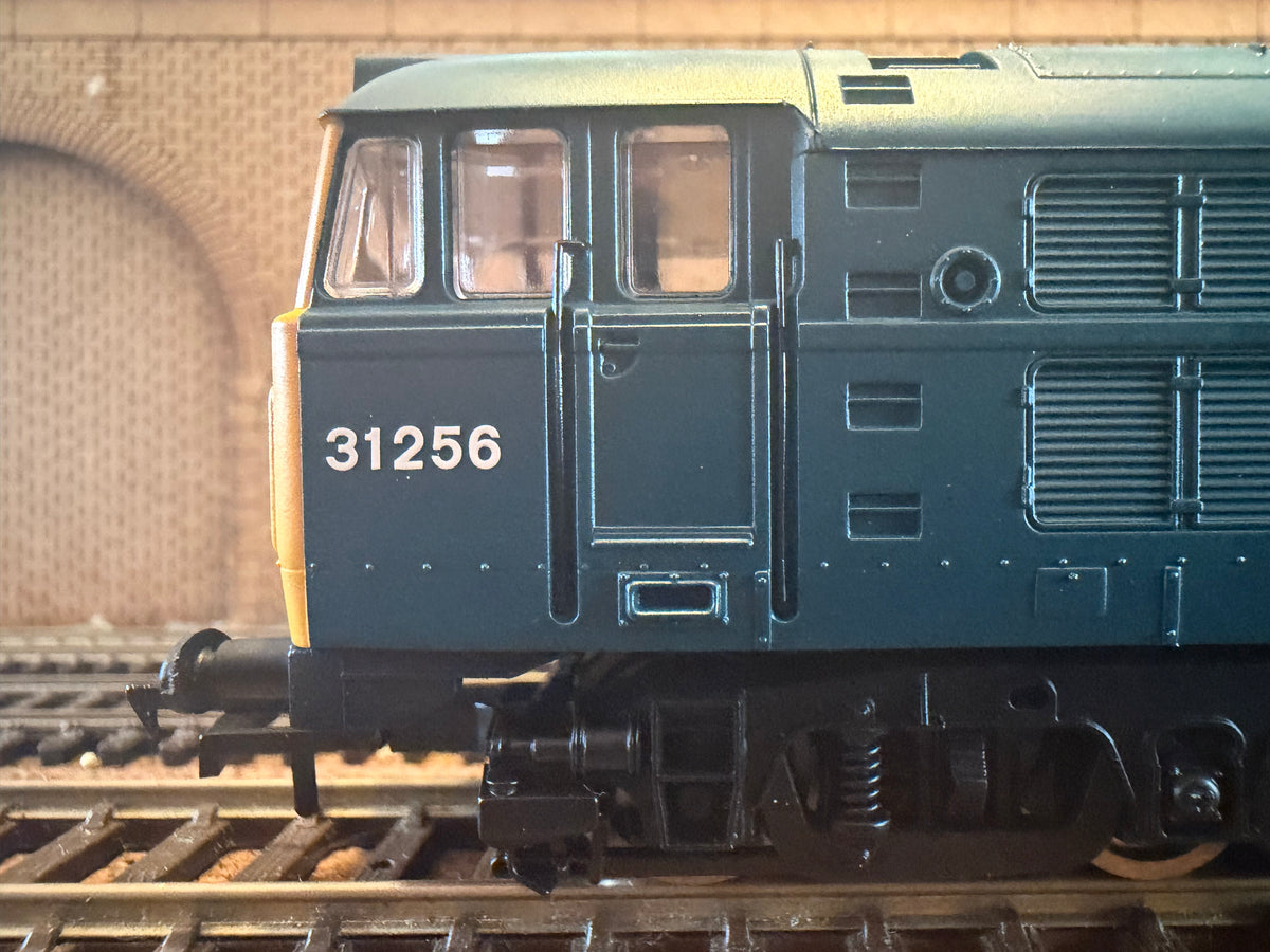 Hornby Railroad R3067 (OO) British Railways Class 31, No.31256 in British Rail Blue. DCC Ready 
