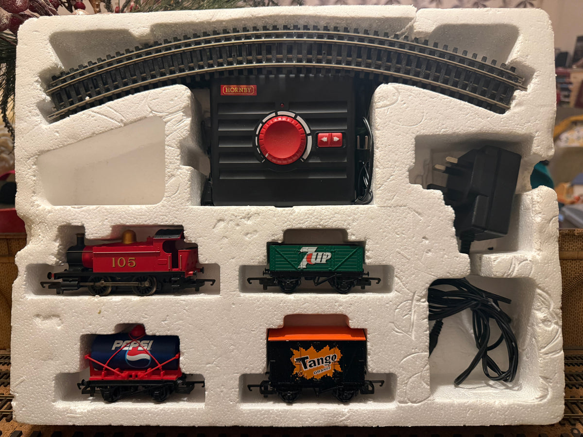 Hornby R1015 (OO) Industrial Freight Starter Set 