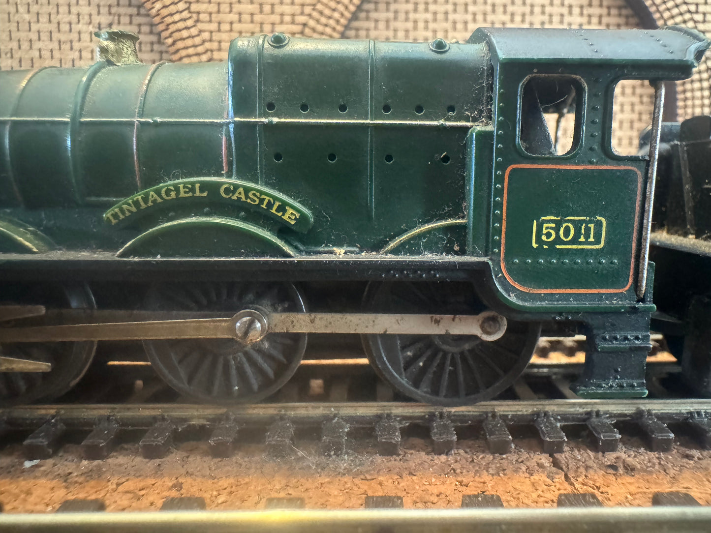 Tri-ang T91TT (TT) Ex GWR 4073 ‘Castle Class’ No.5011 “Tintagel Castle” in Lined British Railways Green. 