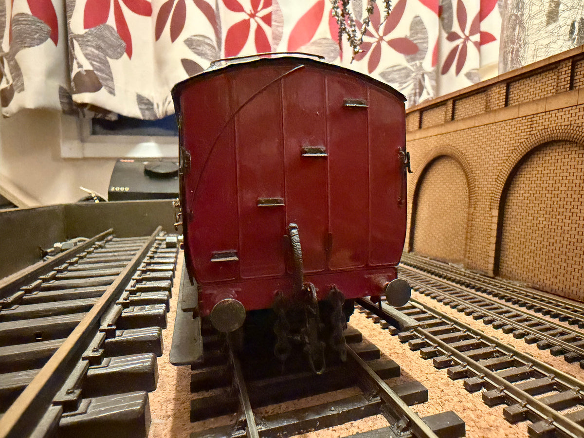 Unknown Manufacturer (O Gauge) Midland Railway Six Wheel Compartment Composite Coach No.890 in Midland Railway lined Crimson Lake. 