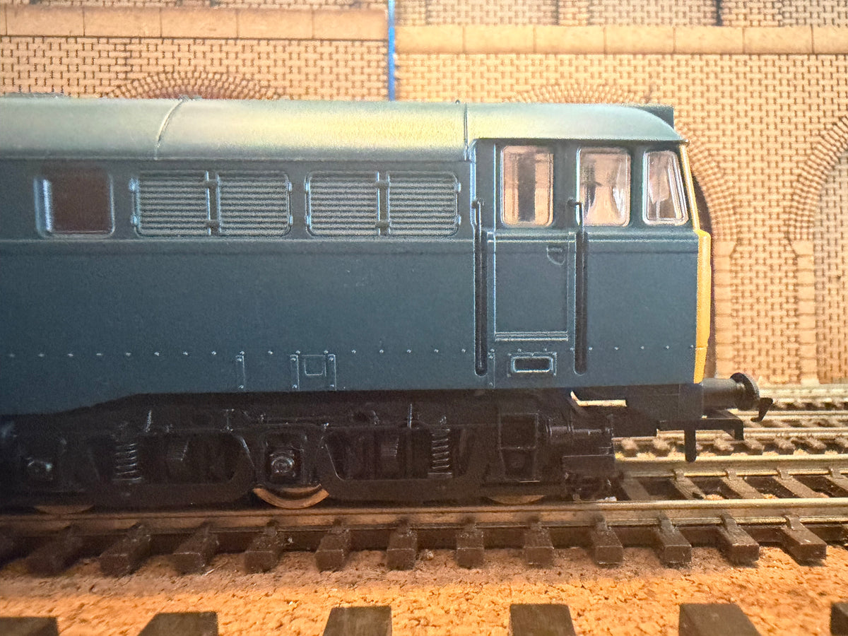 Hornby Railroad R3067 (OO) British Railways Class 31, No.31256 in British Rail Blue. DCC Ready 