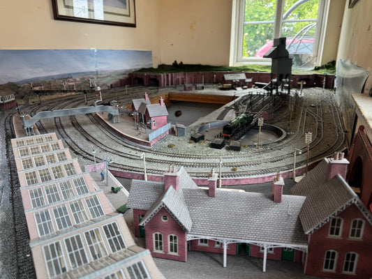“Becombe” 8ft by 6ft OO Model Railway 