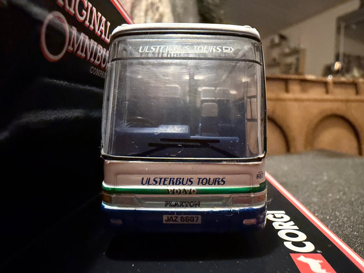 Corgi 43802 (1:76 / OO) Plaxton Volvo, Excalibur Coach, Registration JAZ 6687, in Ulsterbus Tours Livery. Limited edition No.469 of 5100 