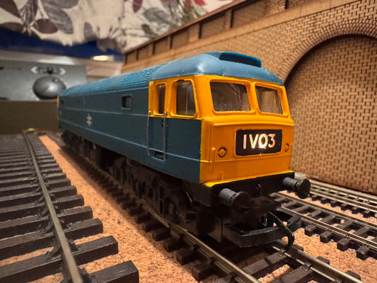 Hornby R075 (OO) British Railways Class 47/4 No.47421 in British Rail Blue with Head Code Box. DCC Fitted 