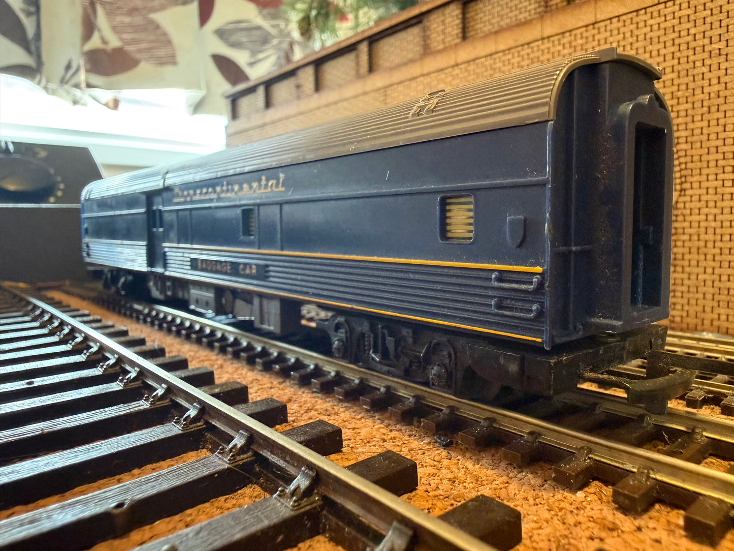 Tri-ang R250 (OO) Transcontinental Train Pack 