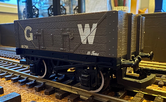 Hornby R6018 (OO) Great Western Railway, 10 Ton Five Plank Open Wagon No.81791 in GWR Ex Works Freight Grey. 