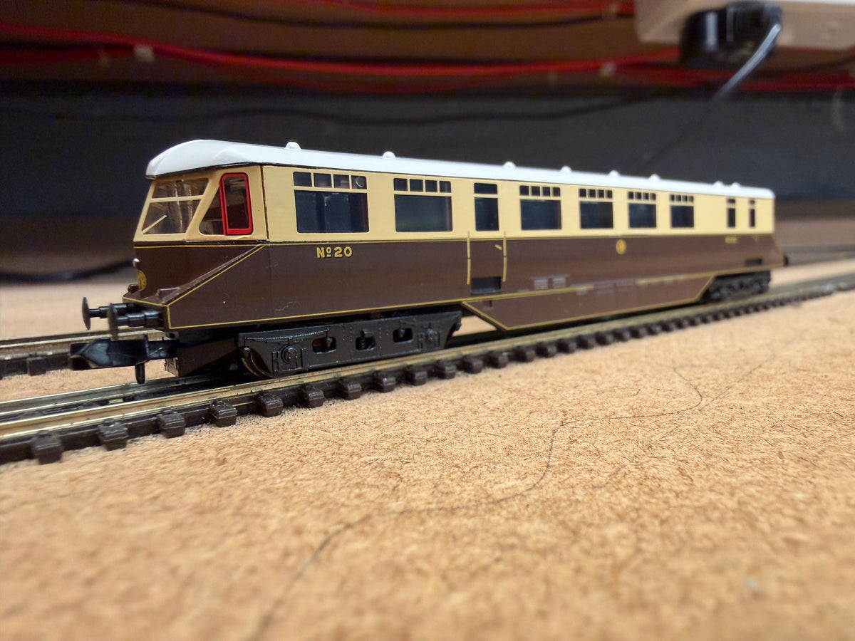 Graham Farish 371-629 (N Gauge) Great Western Railway, Railcar No.20 in GWR Chocolate and Cream 