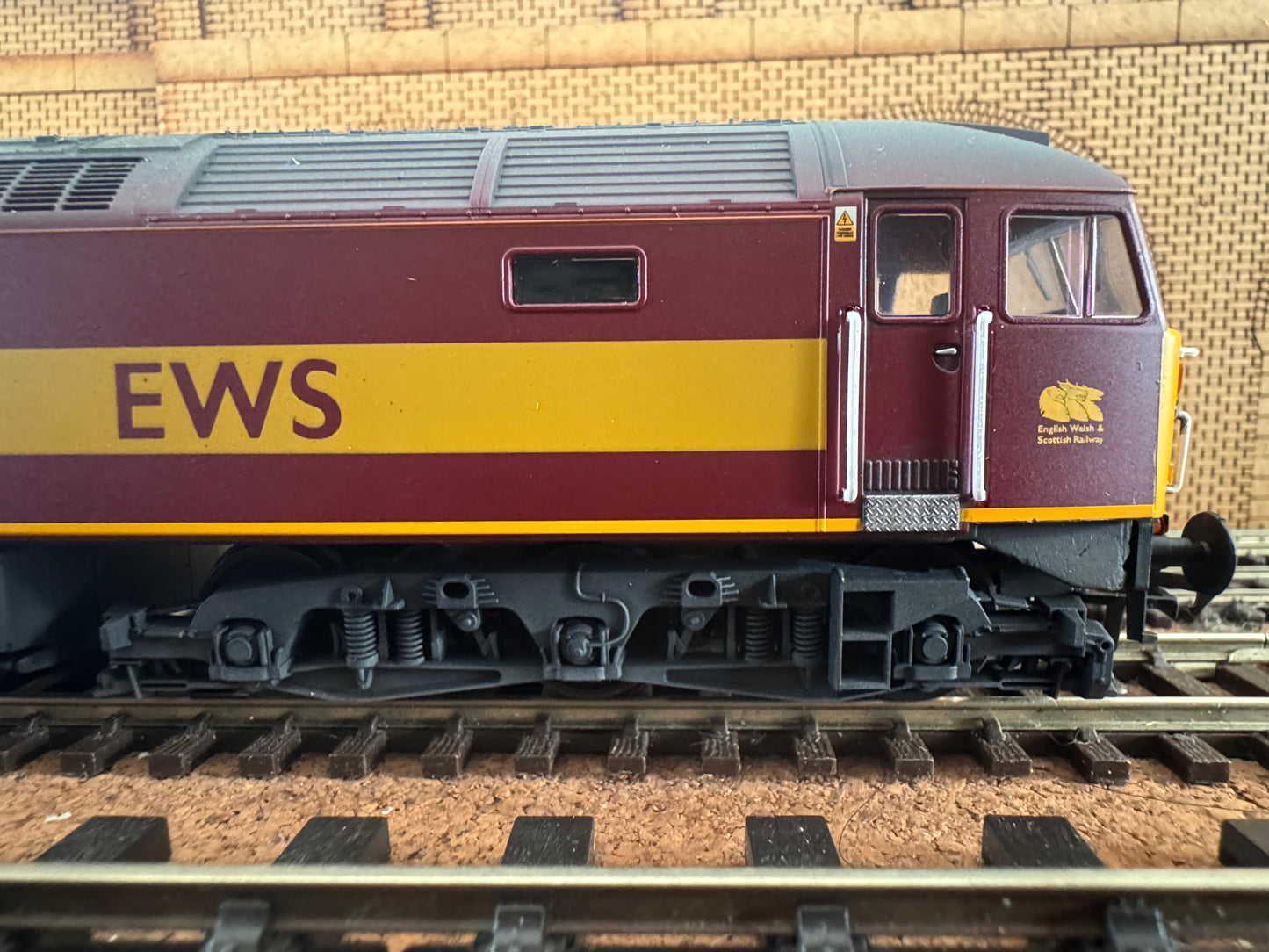 Heljan 4650 (OO) Ex British Railways Class 47/7b No.47744 in lightly weathered English Welsh and Scottish Livery. DCC Fitted 