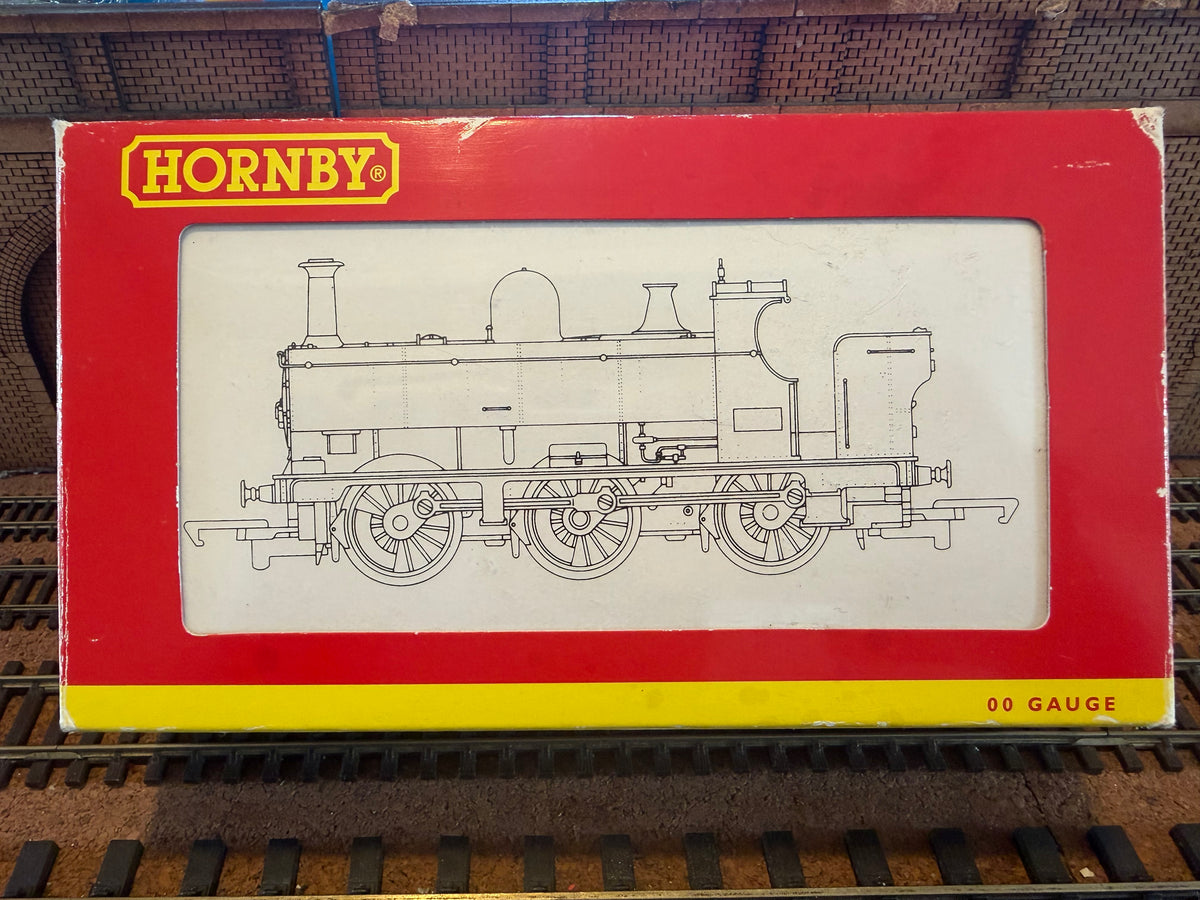 Hornby R2534A (OO) Great Western Railway 2721 Pannier Tank No.2748 in GWR unlined Brunswick Green. 