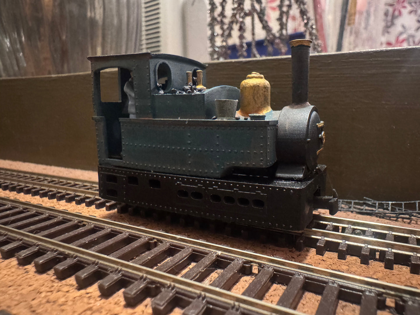 Kato / Narrow Minded (OO9) Freelance Steam Tramway loco. 