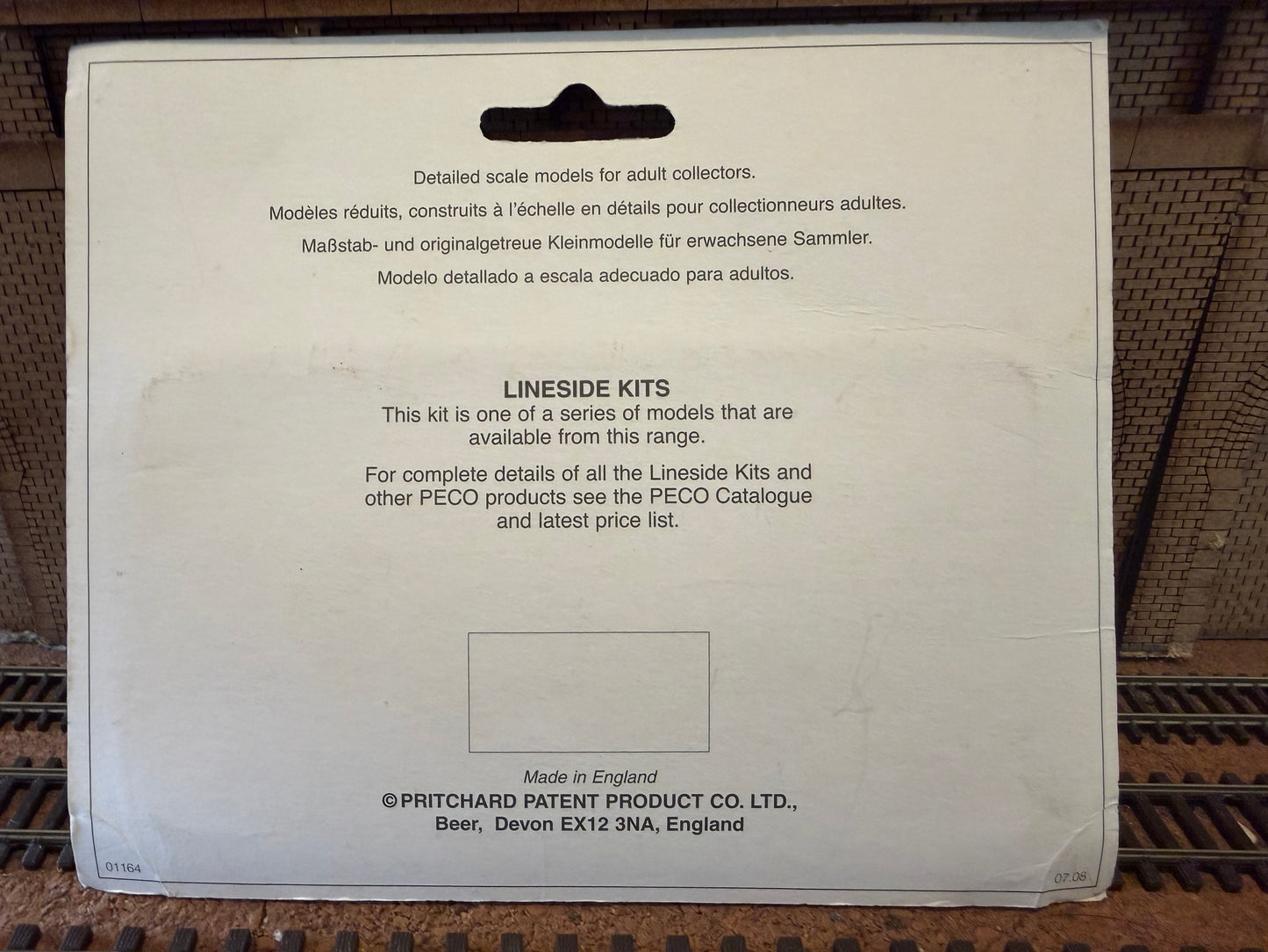 Peco LK-45 (OO/HO) Flexible Field Fencing Kit