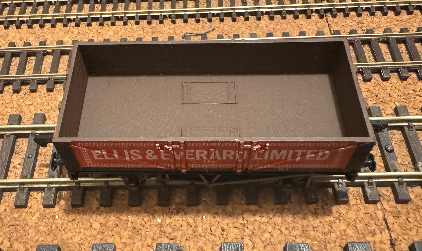 Mainline (OO) Ellis and Everard Limited, 10ton, 5 plank open wagon, No.136