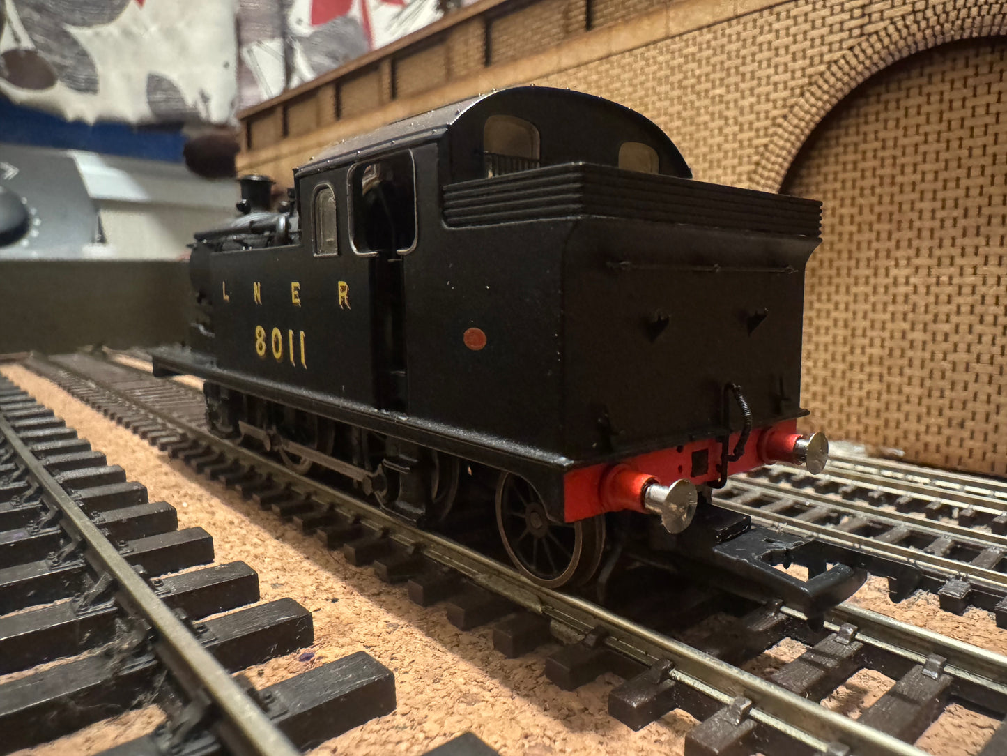 Oxford Rail OR76N7002 (OO) Ex GER N7 No.8011 in Pre 1936 LNER Unlined Black with Condensing Gear. DCC Ready 