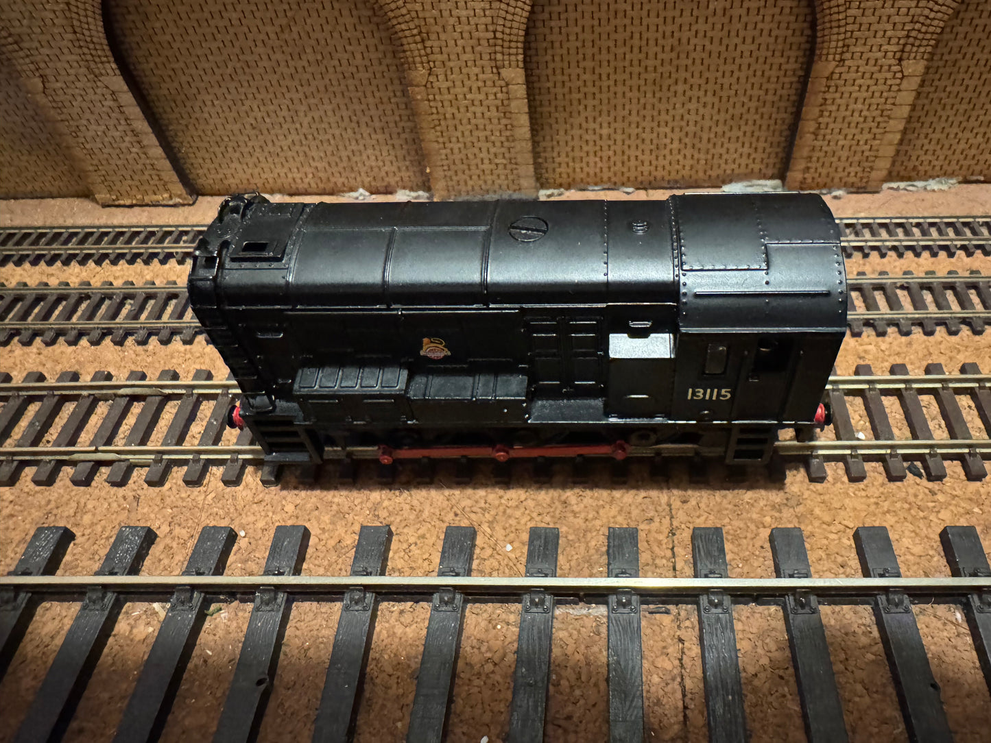 Wrenn W2232 (OO) British Railways, English Electric 350HP Diesel Electric Shunter [08] No.13115 in Unlined BR Black 