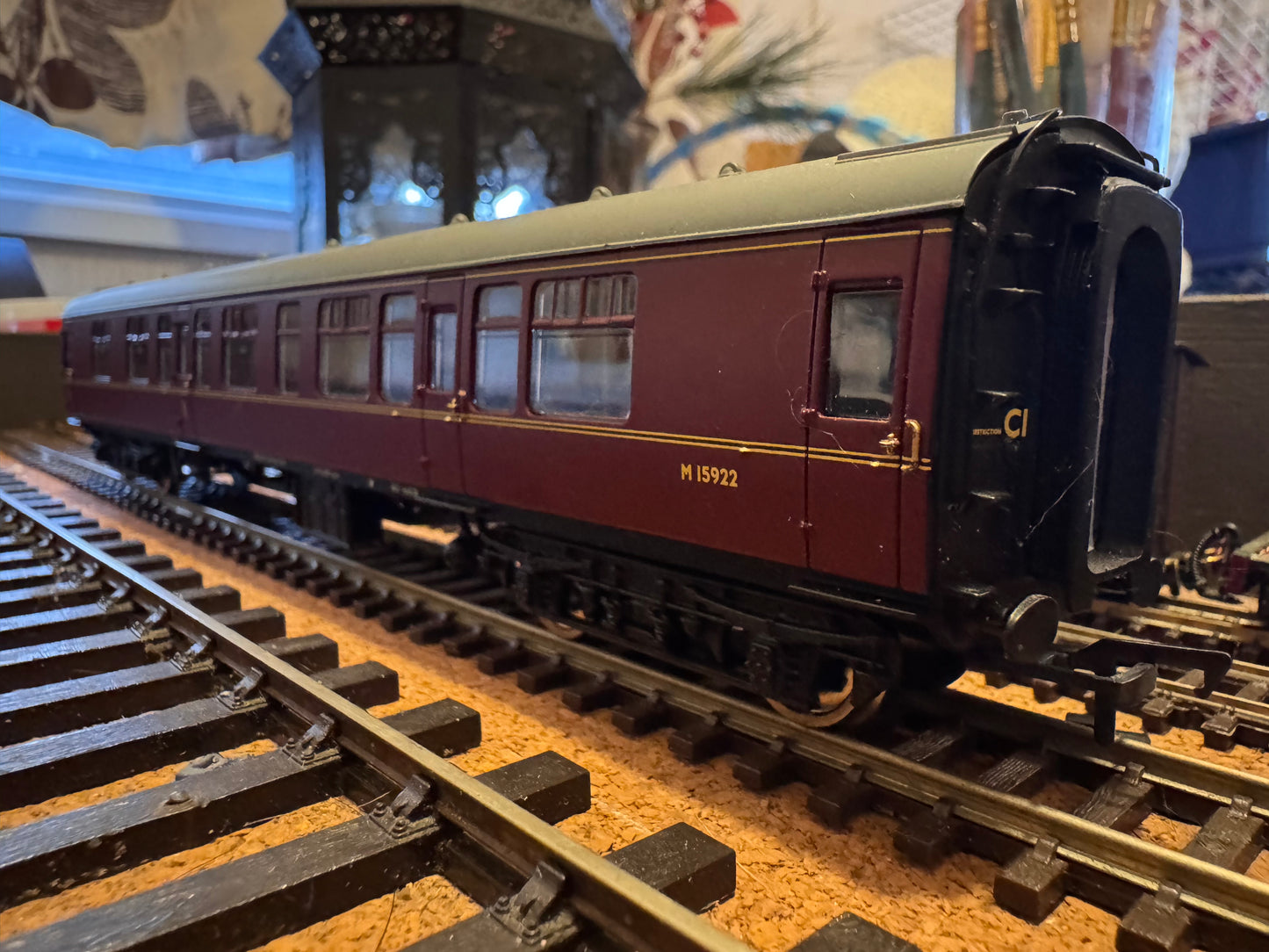 Bachmann 30-180 (OO) Station Pilot Starter Set. DCC Ready 
