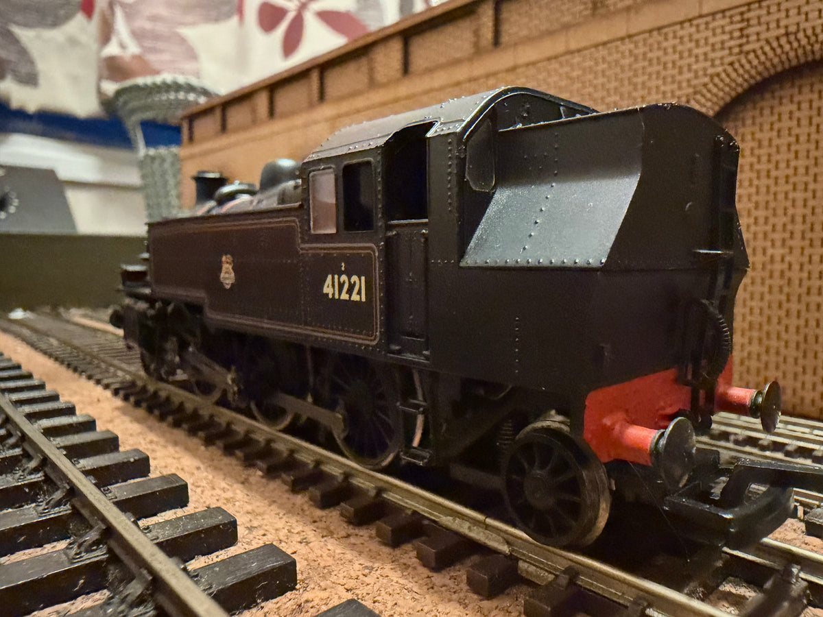 Bachmann 31-450 (OO) British Railways [LMS] ‘Ivatt’ 2MT ‘Micky Mouse’ No.41221 in lined British Railways Black With Push Pull Equipment. (Shed Code 11B, Barrow In Furness Depot)