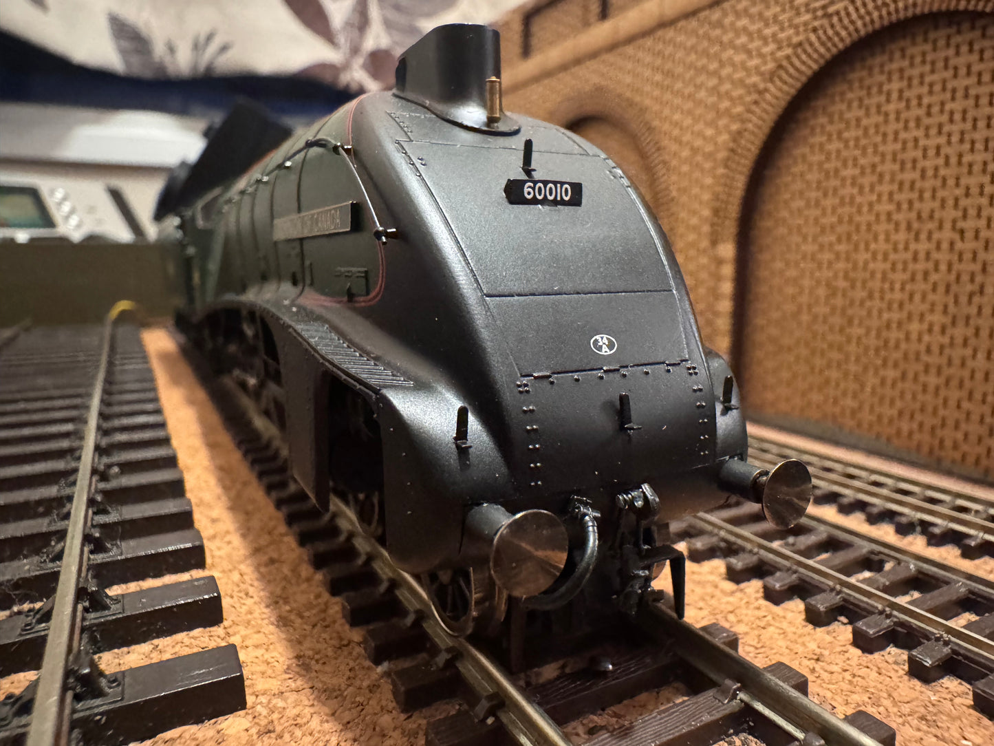 Hornby R2910 (OO) Ex LNER A4 No.60010 “Dominion of Canada” in British Railways Lined Green. (Shed Allocation, 34A Kings Cross) DCC Ready, Special Edition No.736 of 1000. 