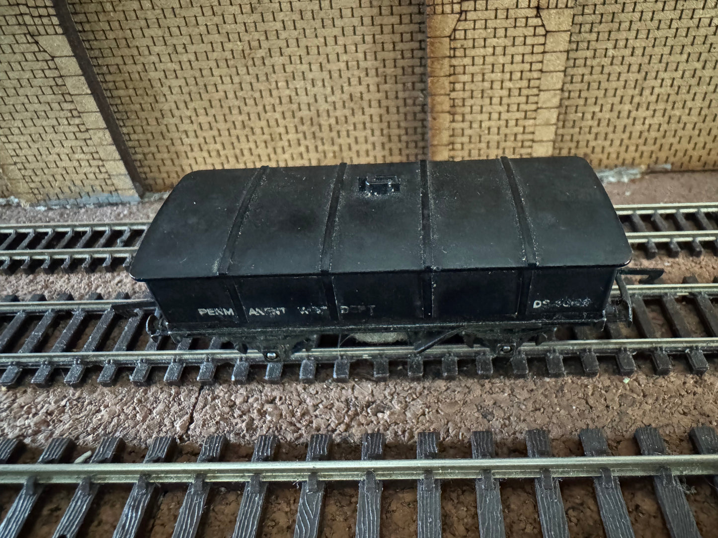 Tri-ang T146 (TT) Track Clean Wagon No.DS4020 in BR P-Way Department Black. 