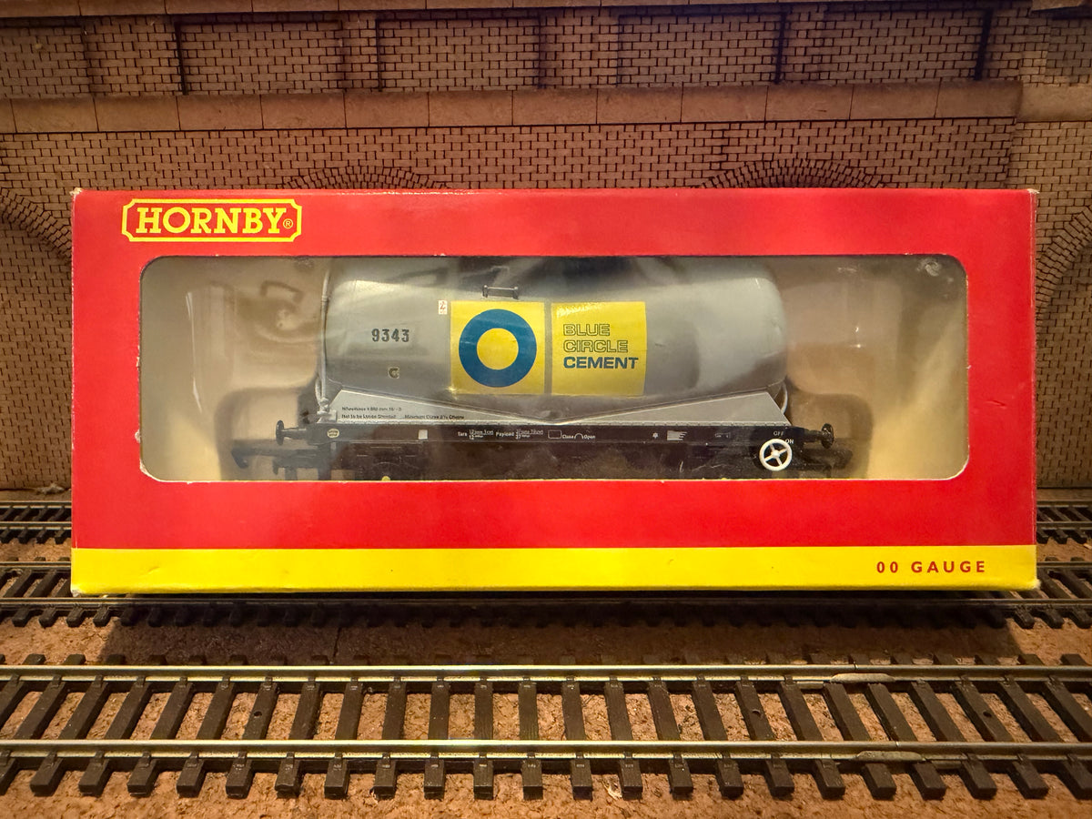 Hornby R6253 (OO) British Rail VEE Cement Tanker No.9343 in Blue Circle Cement Livery 