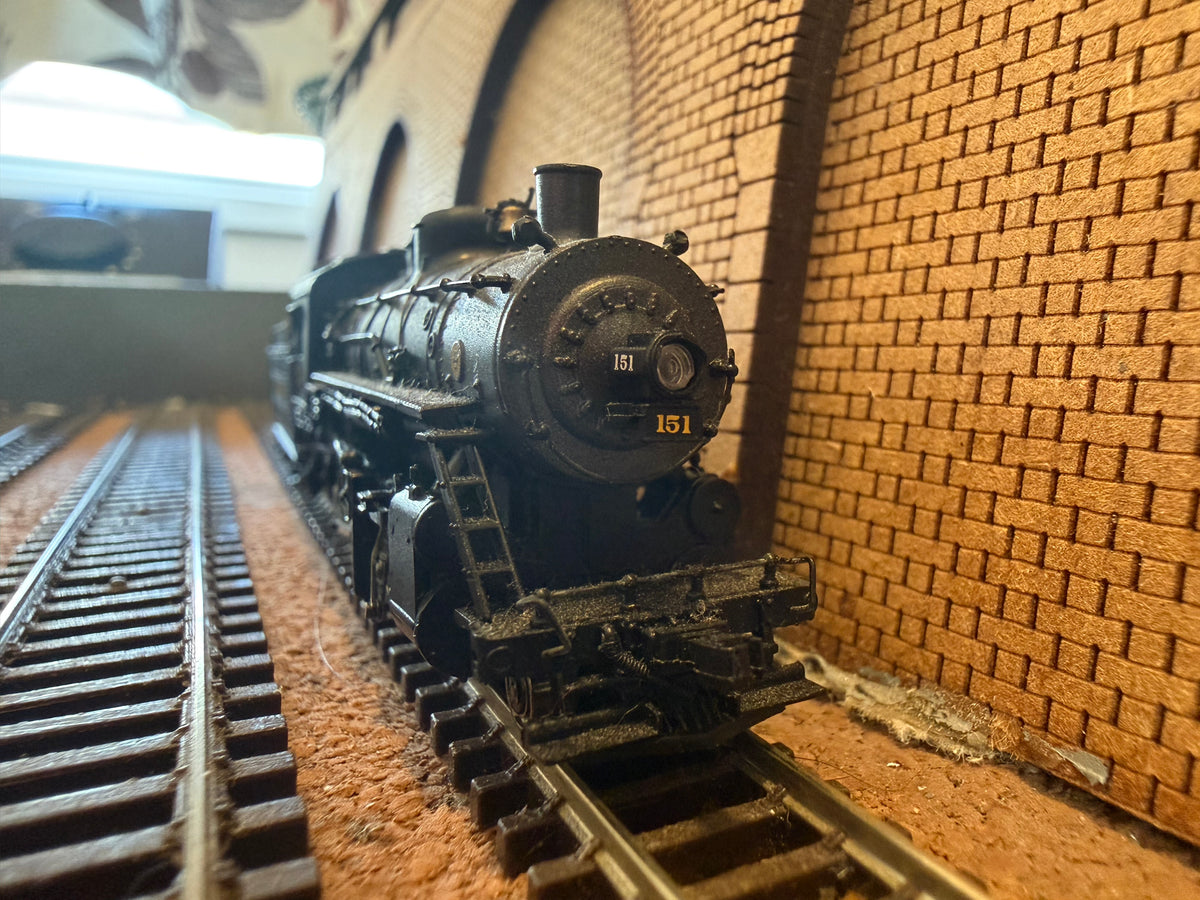 Bachmann Spectrum 81174 (N Scale) Baldwin 2-8-0 Consolidation No.151 with medium tender in New York, New Haven & Hartford Livery. DCC Ready 