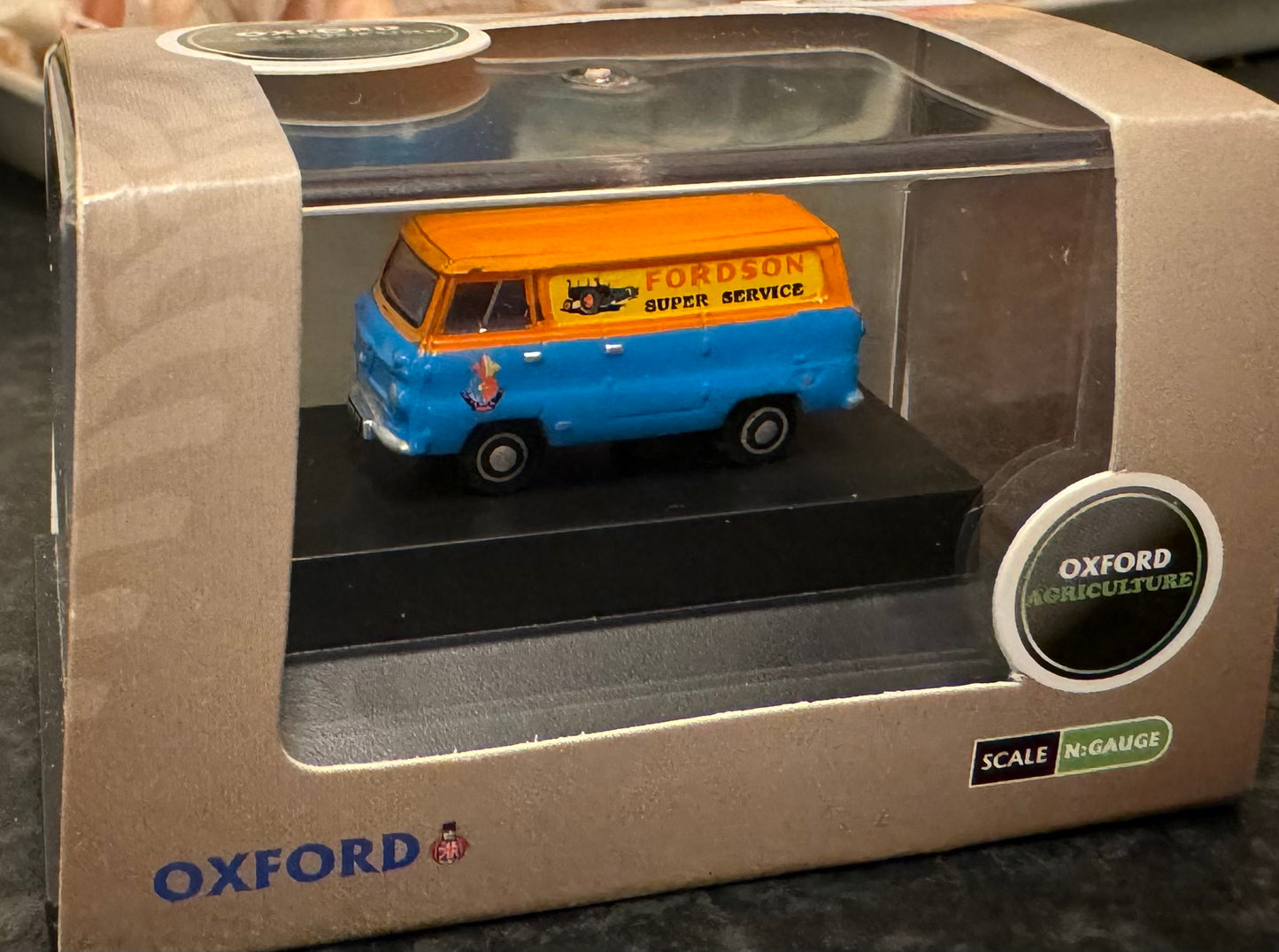 Oxford Die-cast (N / 1:148 scale) Ford 400E, in Fordson Tractors ‘Super Service’ Livery £