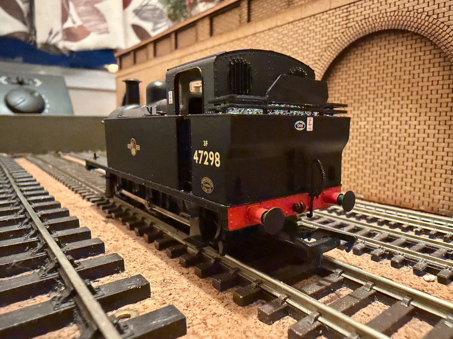 Bachmann 32-232A (OO) Ex LMS ‘Fowler’ 3F ‘Jinty’ No.47298 in British Railways Unlined Black. (Shed Code, 8G Sutton Oak Depot) DCC Ready 